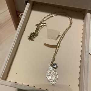 Gold Leaf Pendant Necklace